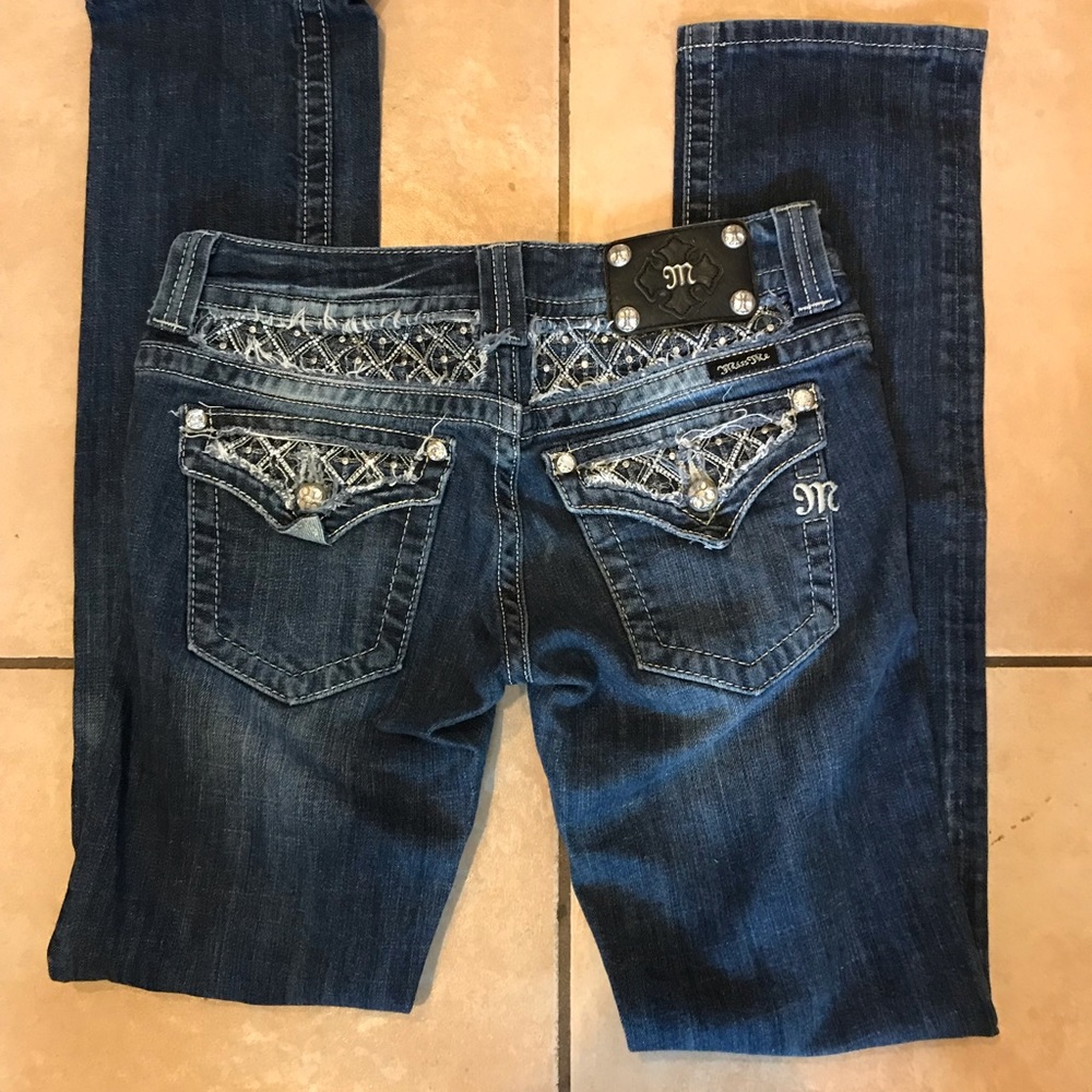 Like new Miss Me Straight Jeans